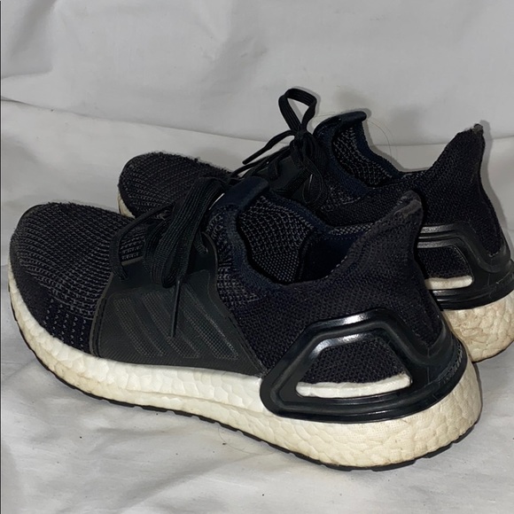 Adidas Ultra Boost 19 J Core Black EF0927 Sz 3.5 - Picture 8 of 11